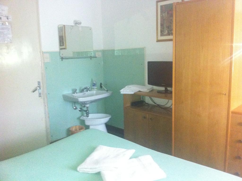 Pensione Elvezia Rapallo Oda fotoğraf